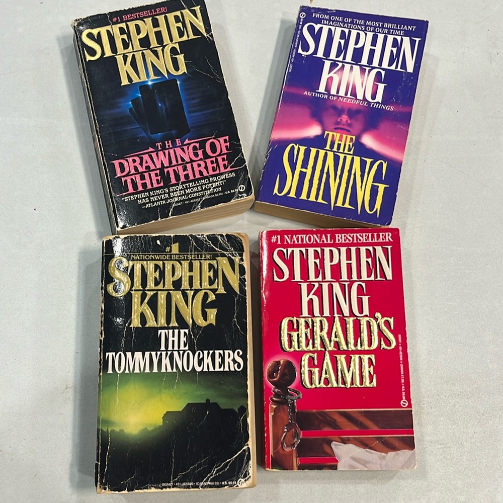 Stephen King books thrillers best sellers books paper‎ backs lot SHINING
